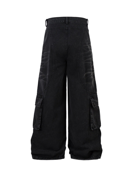 Verwaschene Cargojeans mit mehreren Taschen im Used-Look