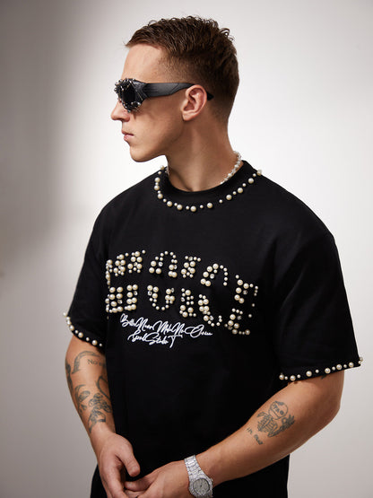 Elegantes, perlenverziertes Oversize-T-Shirt