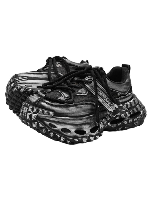 Retro-Sneakers mit klobiger Reifensohle – 2340