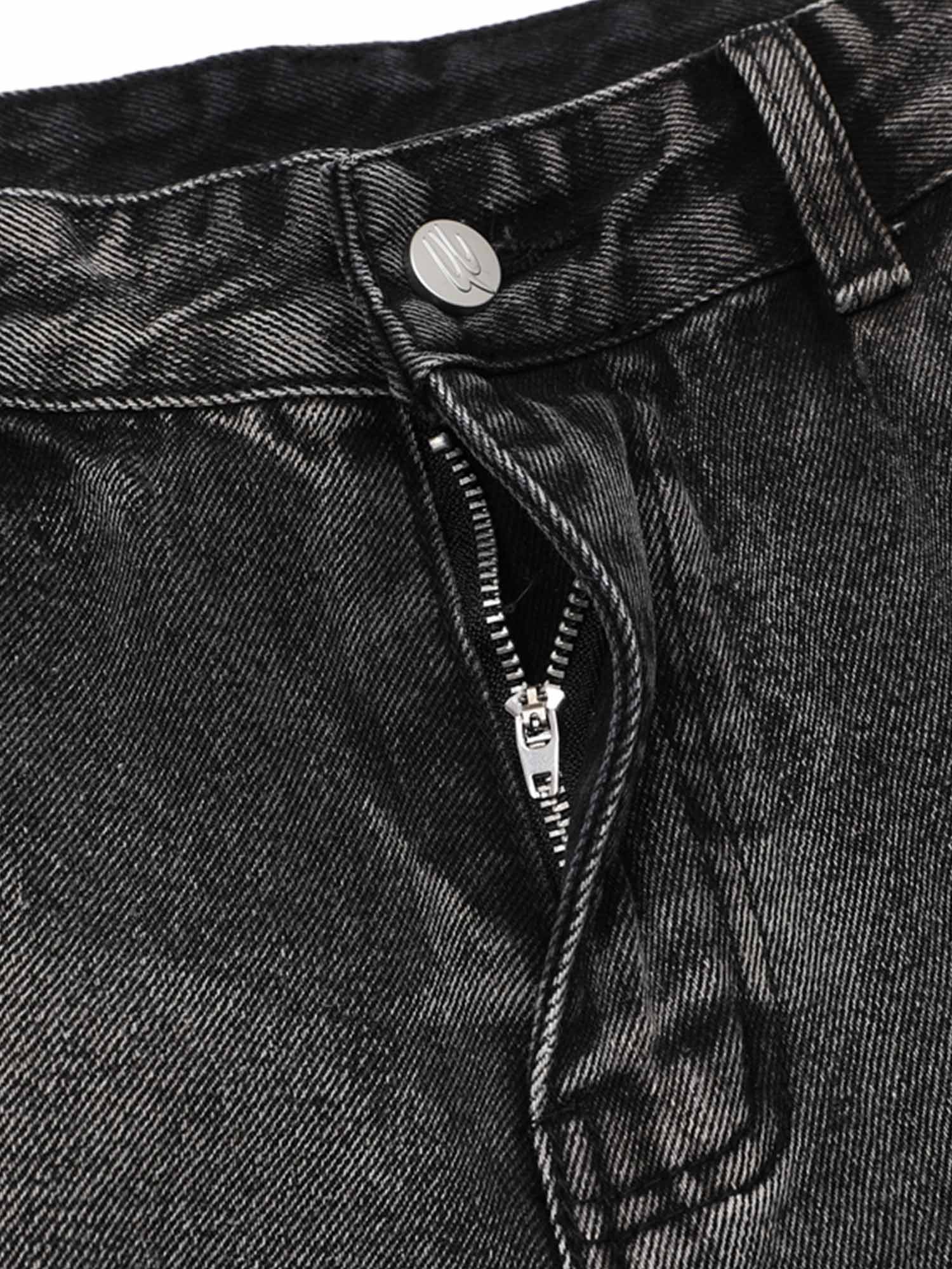 Thesupermade Gerade geschnittene Jeans mit Patches und Raw Edge