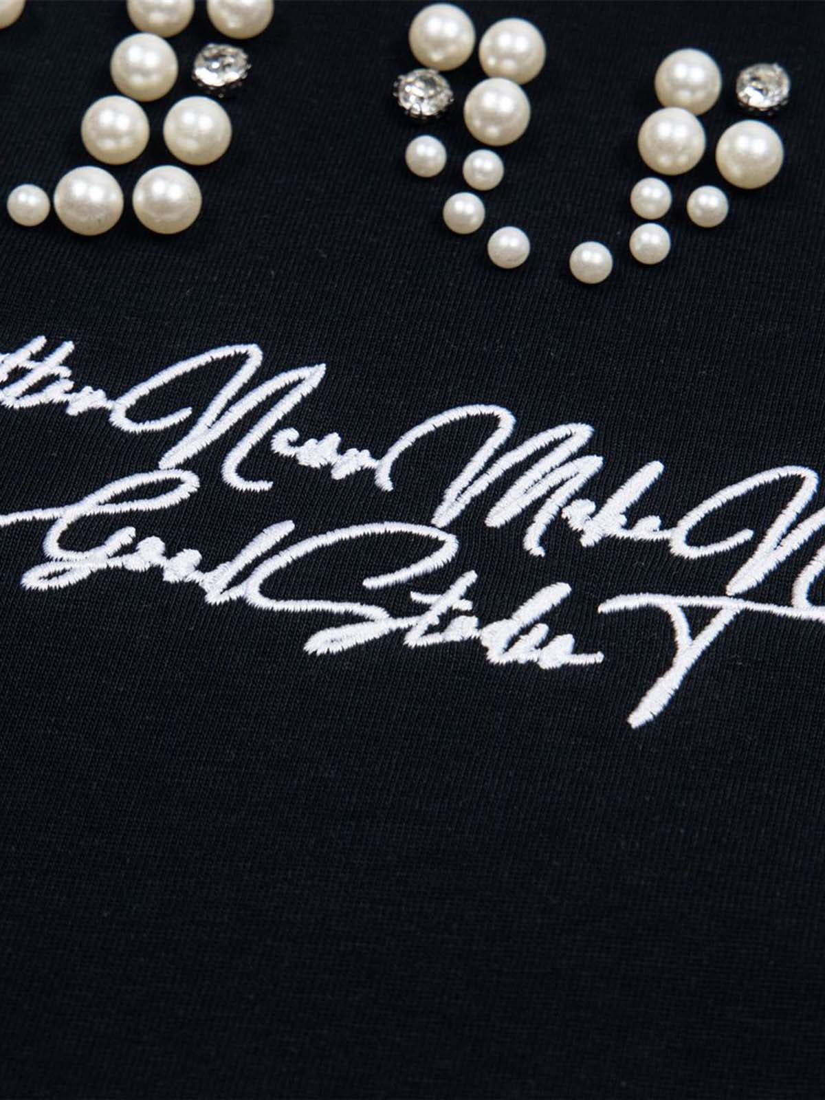 Elegantes, perlenverziertes Oversize-T-Shirt