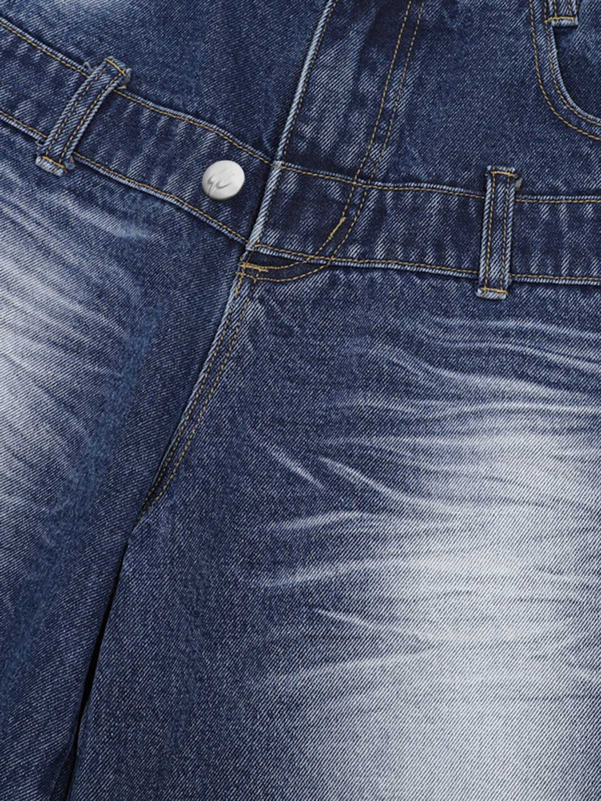 Set aus verwaschenem Jeanshemd und Jeanshose im Used-Look
