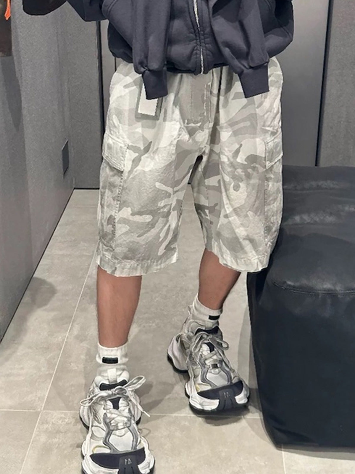 Camouflage-Cargo-Shorts mit Kordelzug