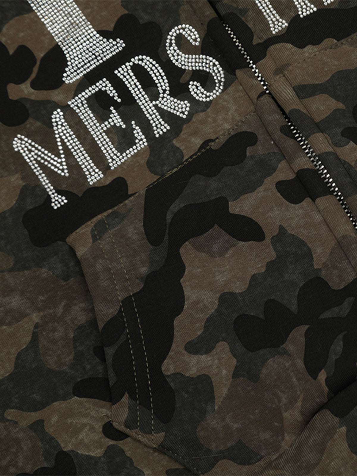 Veste polaire à capuche camouflage avec strass Hotfix - 2357