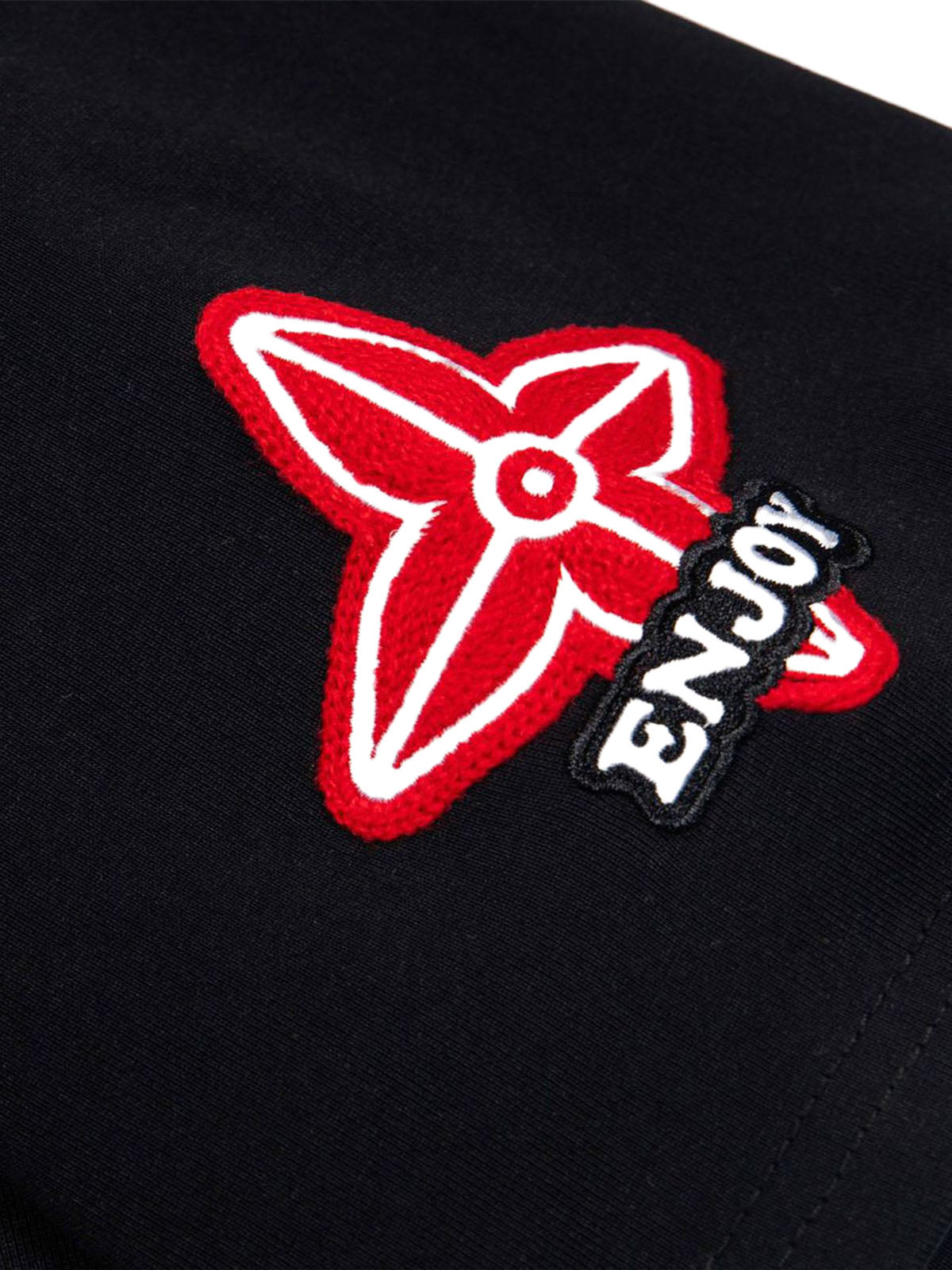 T-Shirt im Retro-Motorrad-Stil mit schwerem Patch-Stickerei