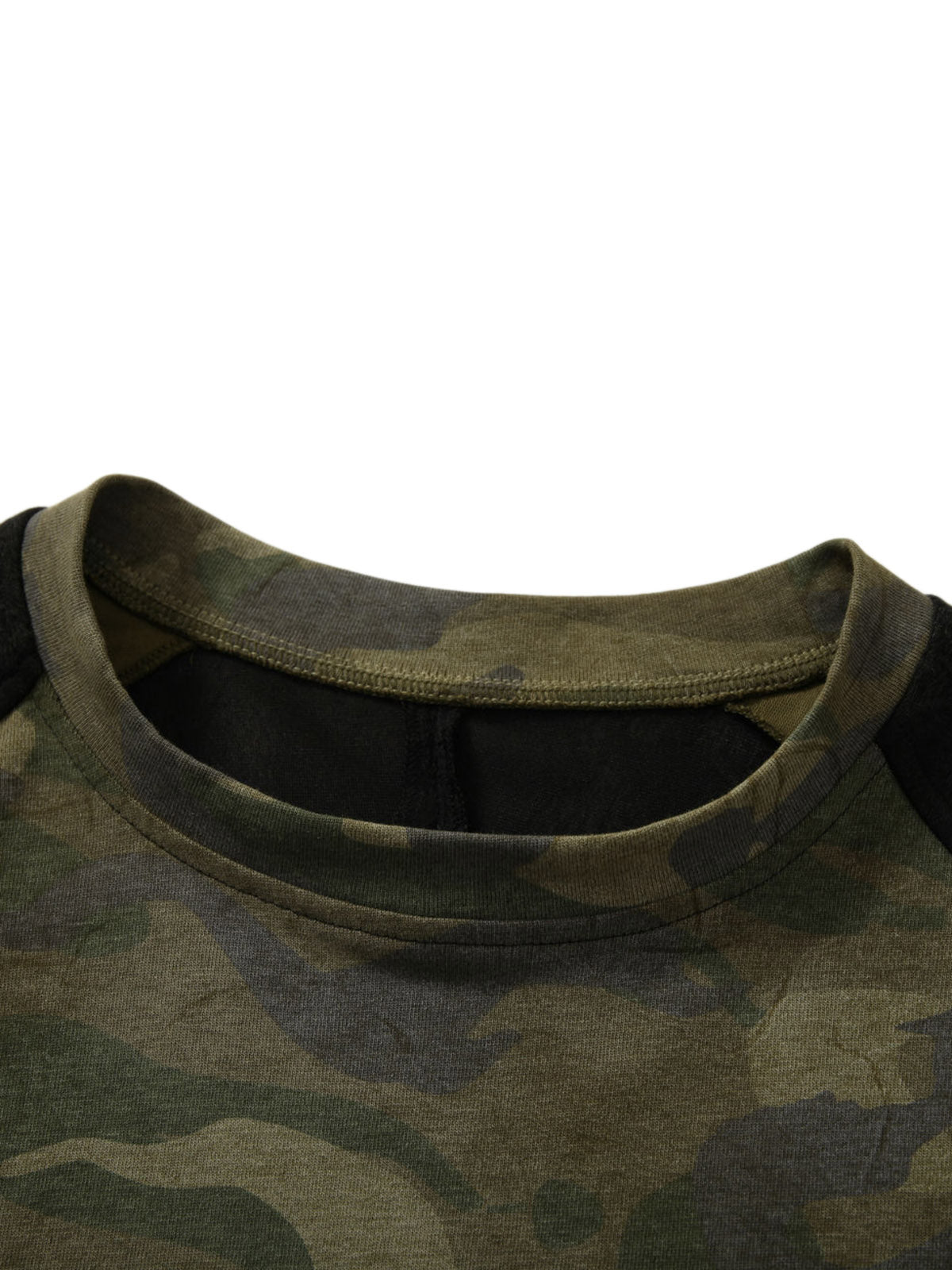 Zweiteiliges Langarm-T-Shirt mit Camouflage-Muster und Kunstfellmuster