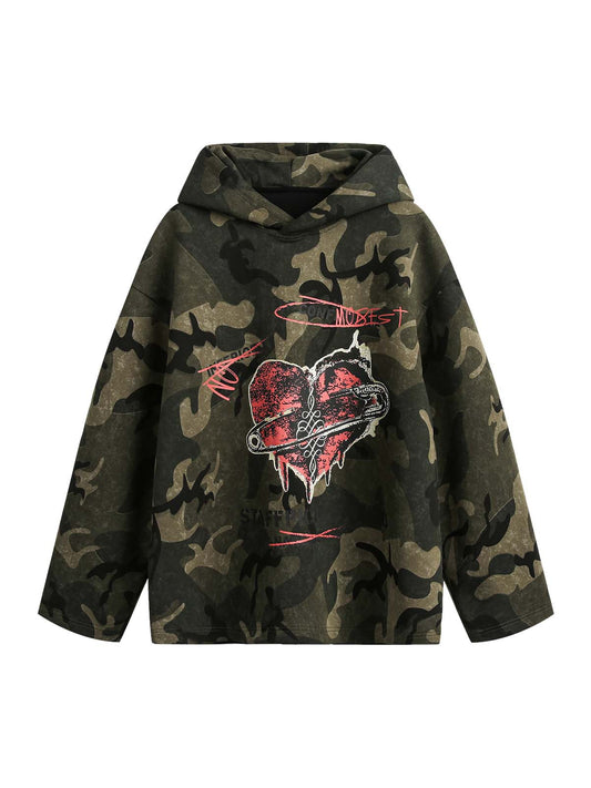 Kapuzenpullover mit Vintage-Camouflage-Flammenherz-Print