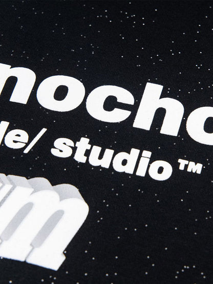 Kurzärmliges T-Shirt mit Retro-Schriftdesign und starkem Sternenhimmel-Print
