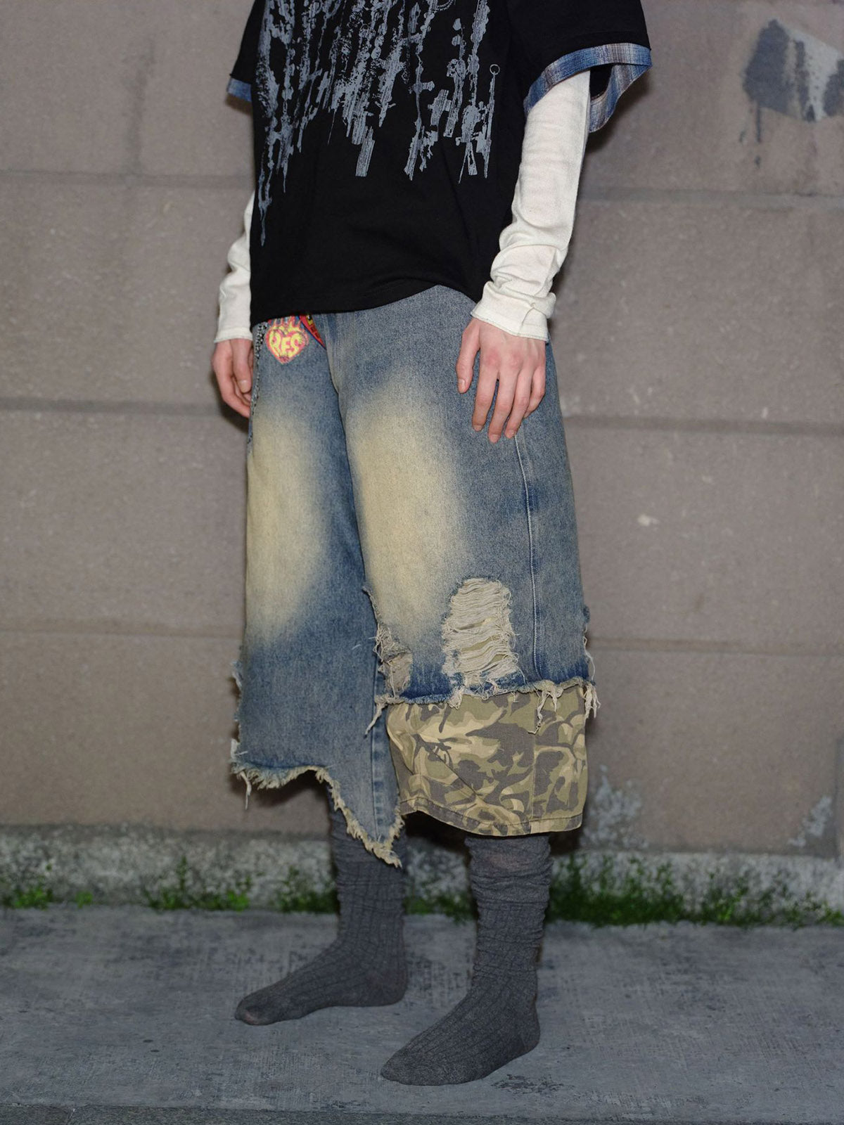 Jorts baggy déchirés et délavés camouflage