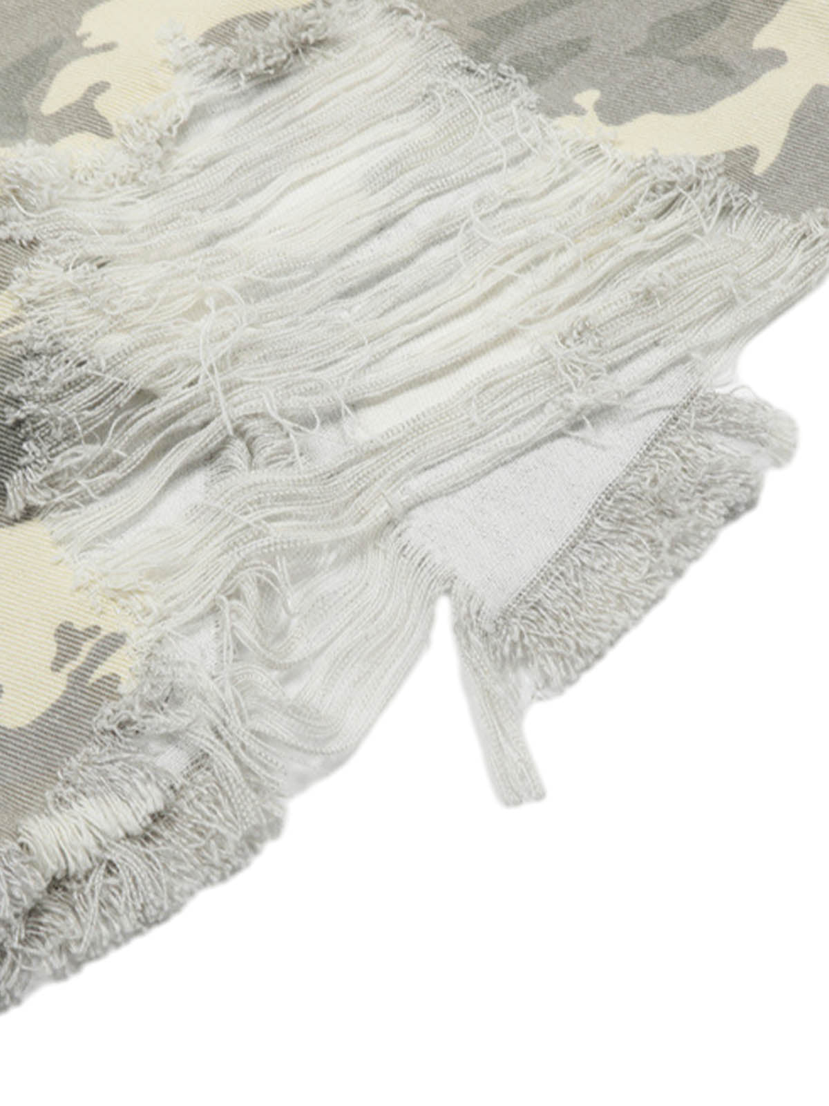 Jorts camouflage déchirés avec appliques brodées