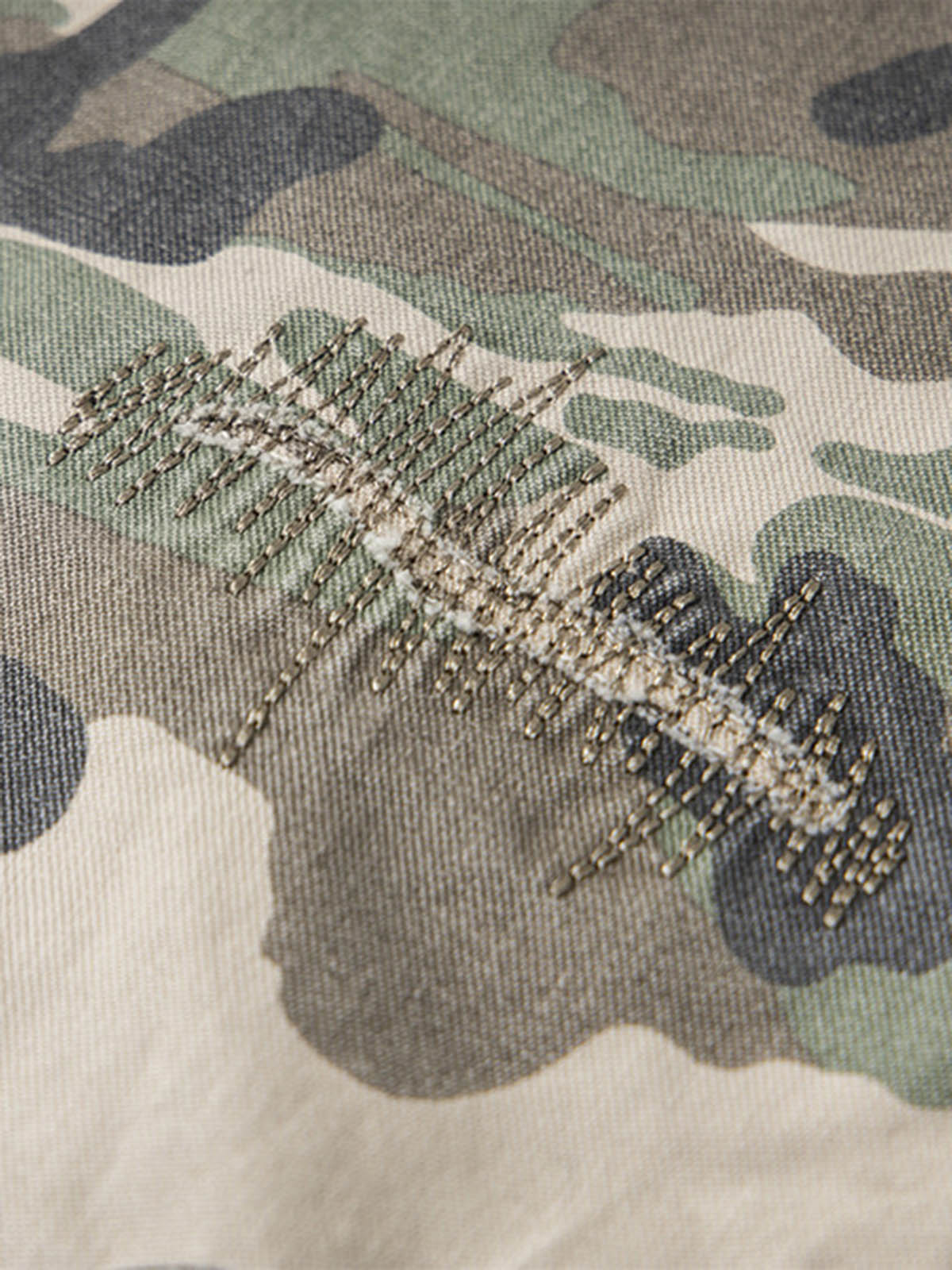 Camouflage Badge Cargo Shorts