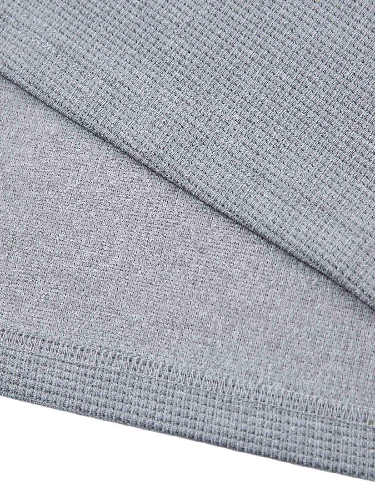 T-Shirt mit auffälliger Grafik