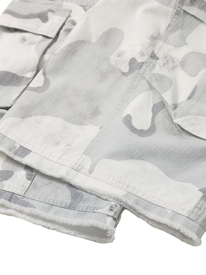 Short cargo multi-poches camouflage