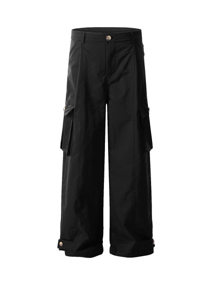 Dekonstruierte Cargohose mit mehreren Taschen