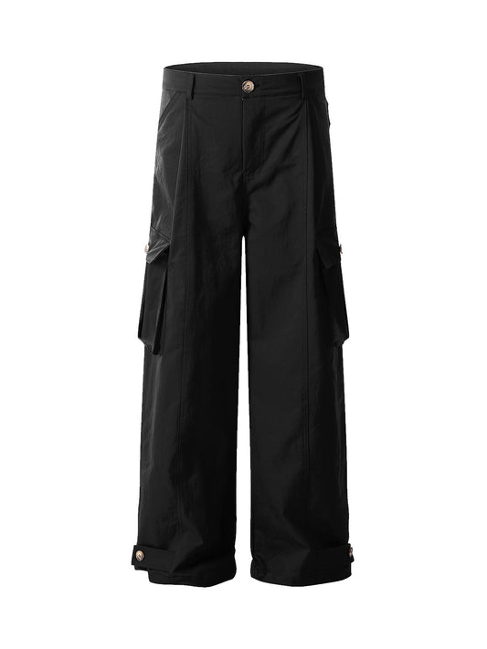 Dekonstruierte Cargohose mit mehreren Taschen