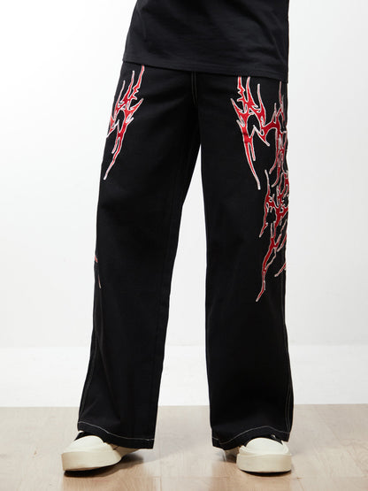 Baggy-Jeans mit kontrastierender Flammenstickerei – 2364