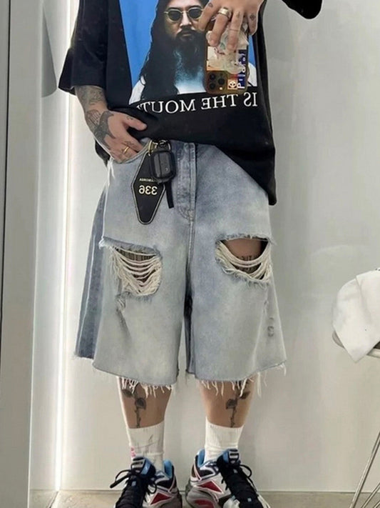 Jeanshose aus gewaschenem, zerrissenem Whisker-Denim