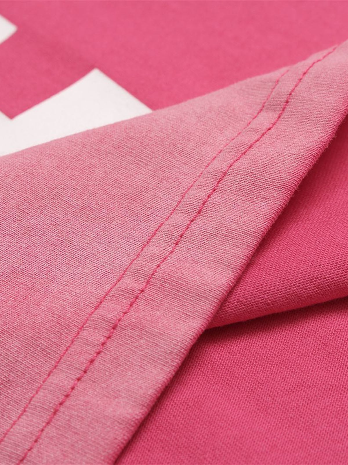 T-Shirt mit Retro-Farbverlauf und Grafik