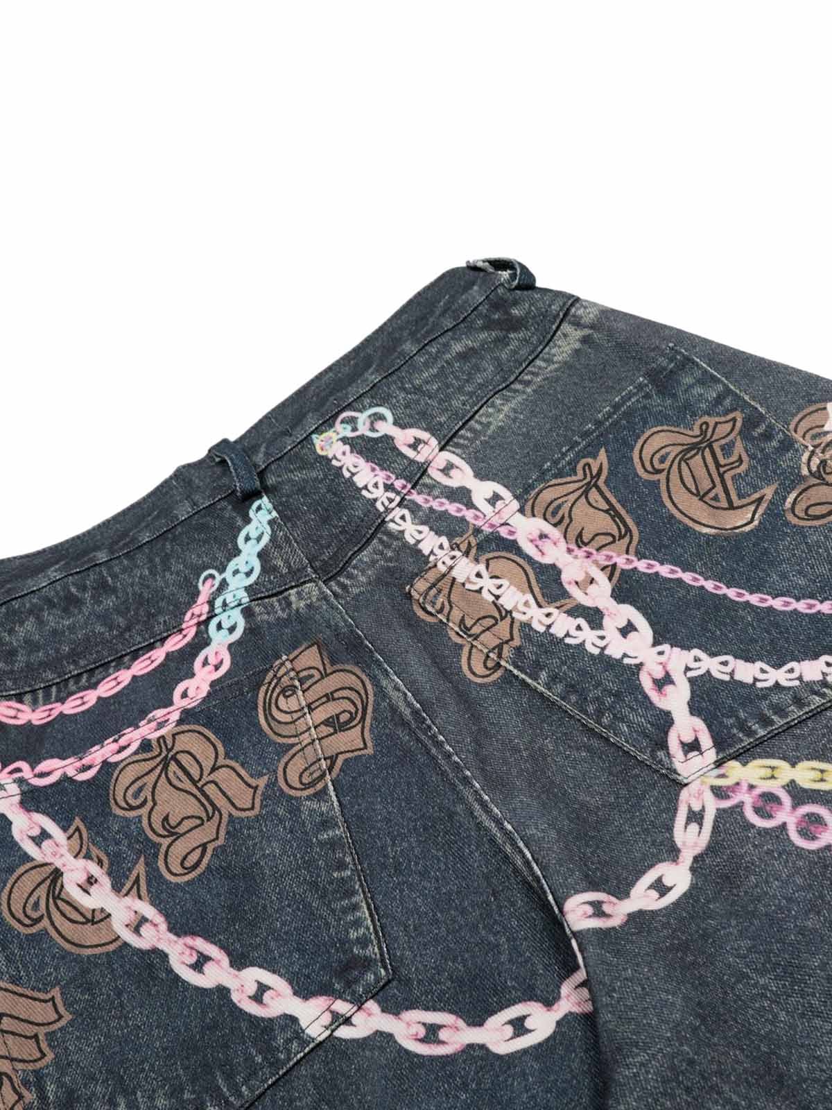 Short en jean à chaîne ornée