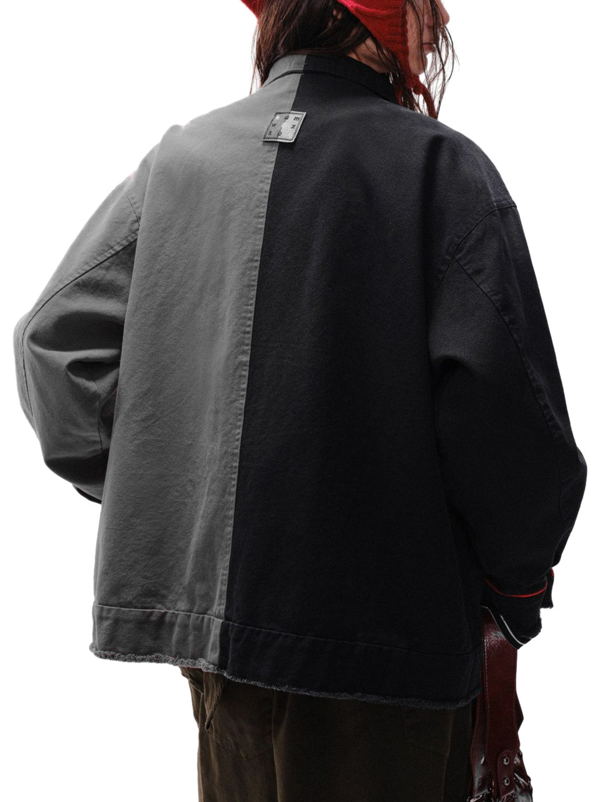 Jacke mit Reißverschluss und Graffiti-Print in Kontrastfarbe