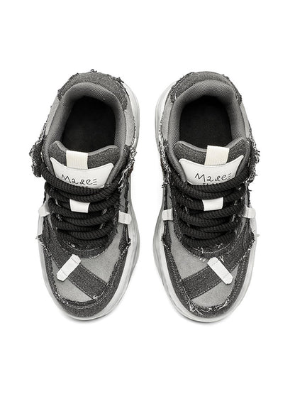 Sneakers mit Plateausohle und dekonstruiertem Split Whisker-Muster