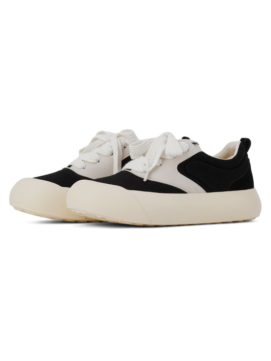 Thesupermade – Klobige Rap-Sneaker mit runder Zehenpartie und Farbblockdesign 