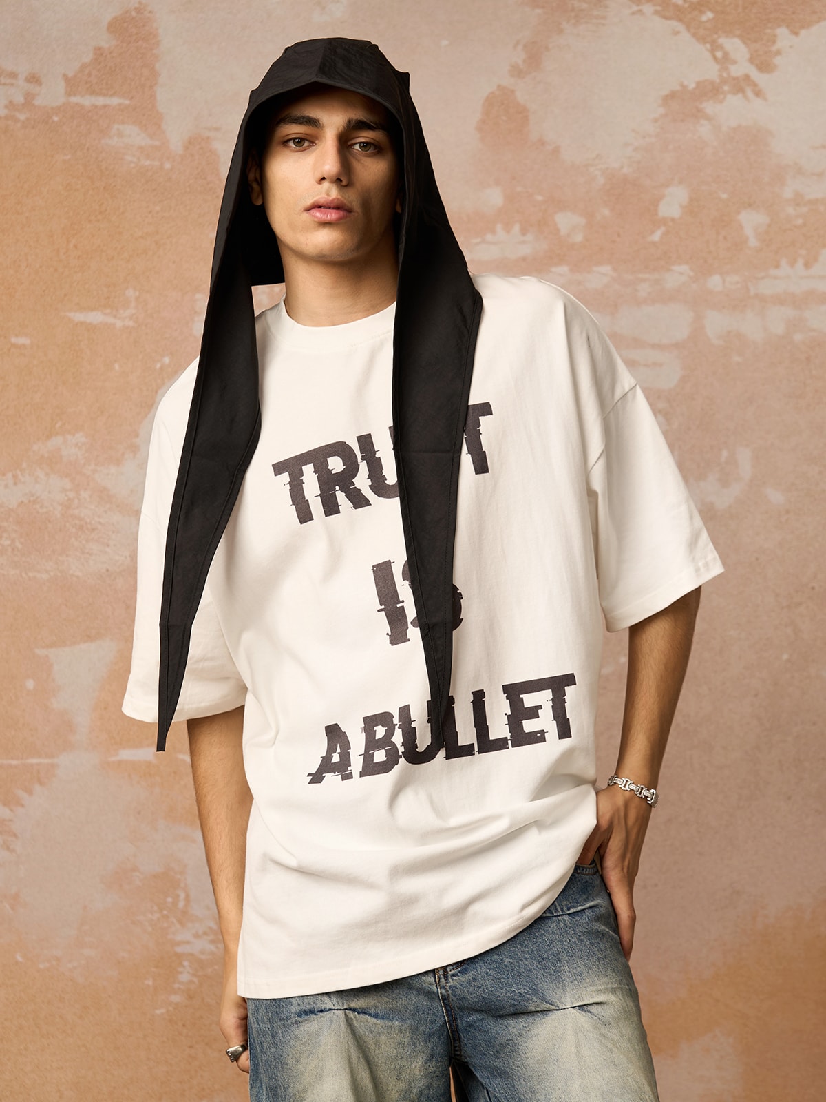Original ”Trust is a Bullet“ Graphic Slogan T-Shirt