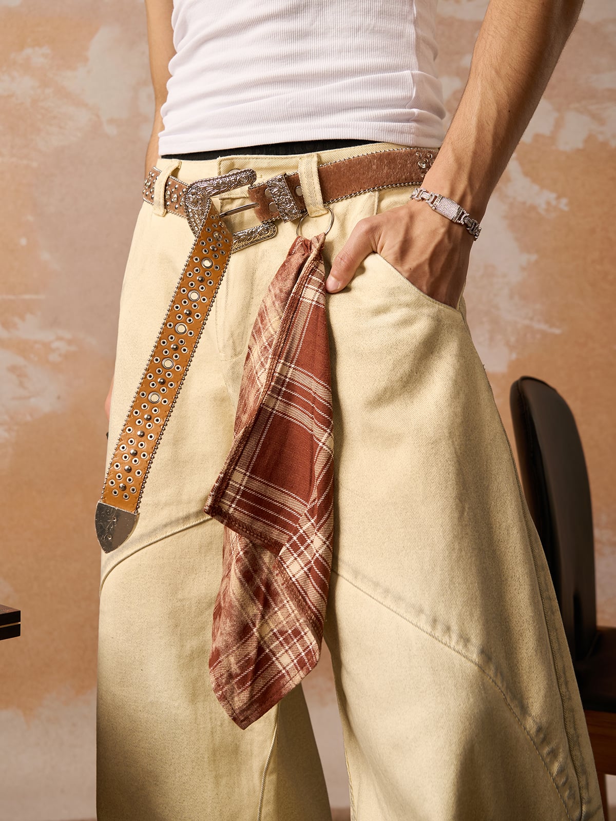 Washed Distressed Detachable Scarf Barrel Jeans