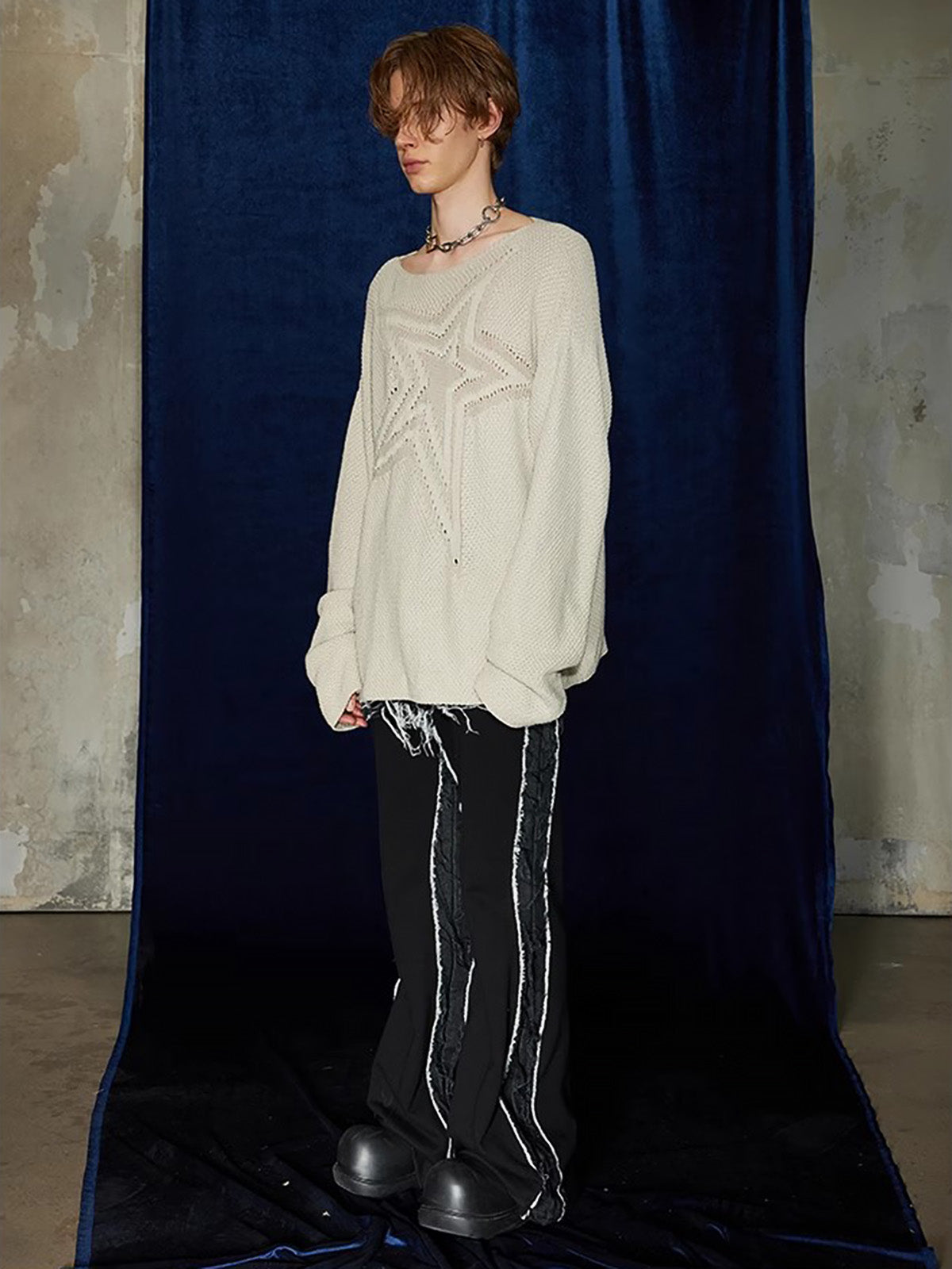 Pull à col bateau découpé en forme d'étoile Supermade