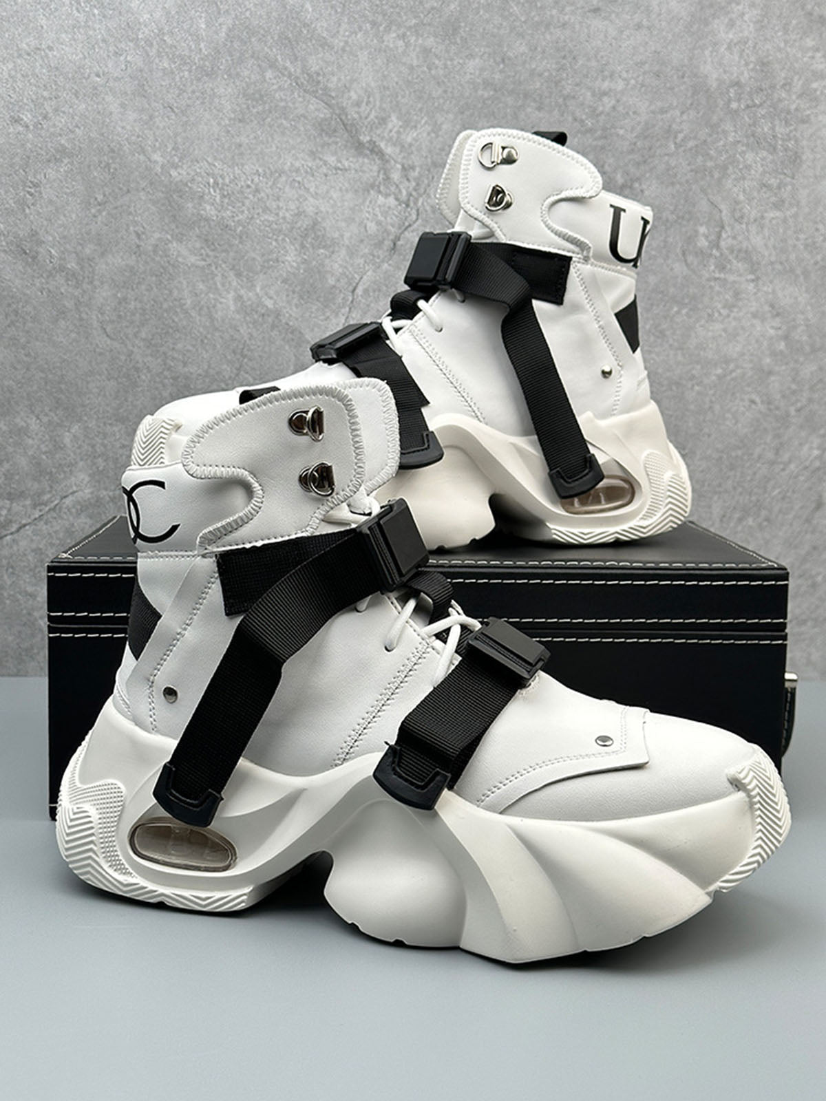 Dual-Strap Stealth Runner Boots