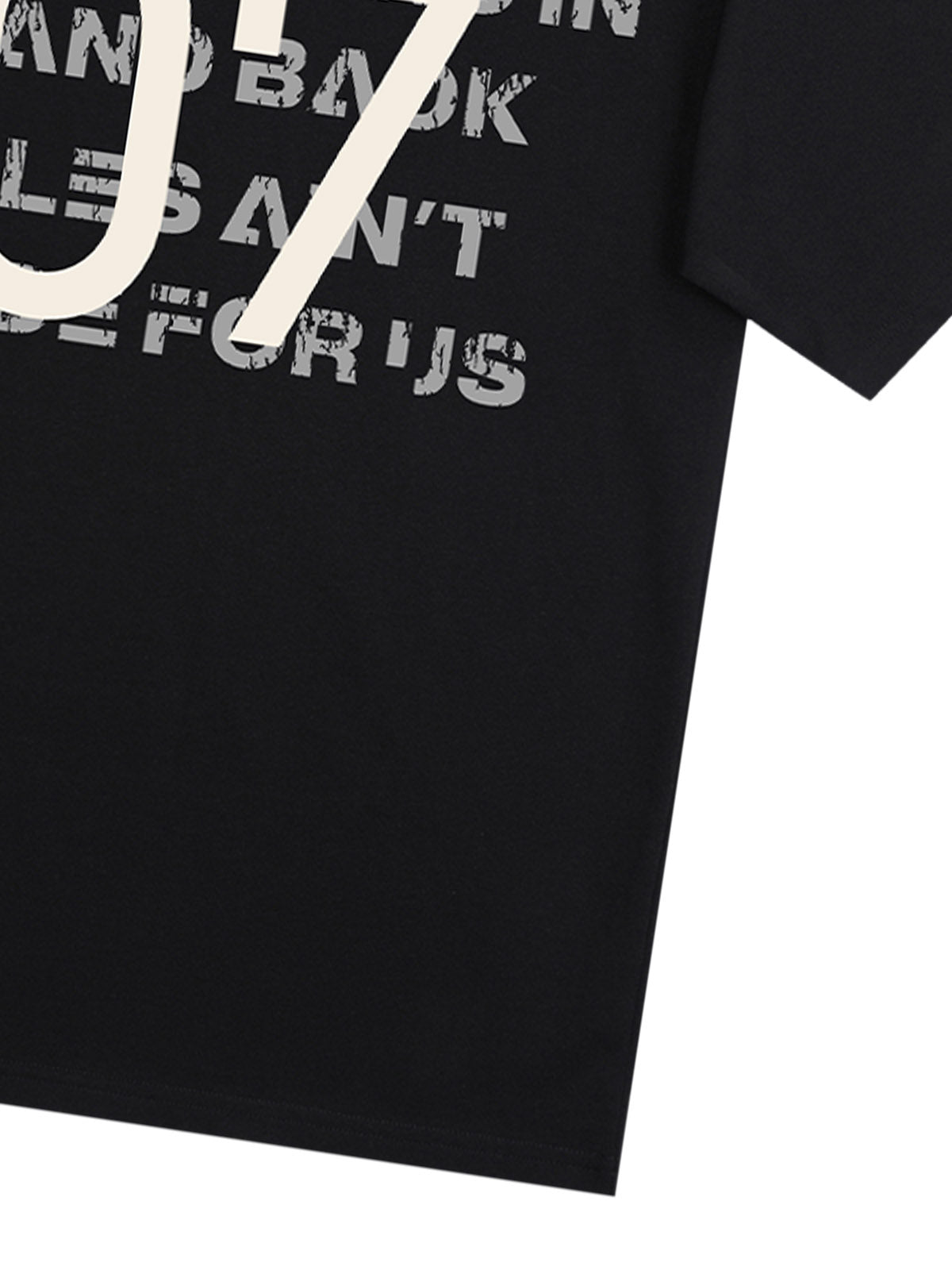 T-shirt graphique N°7 en détresse