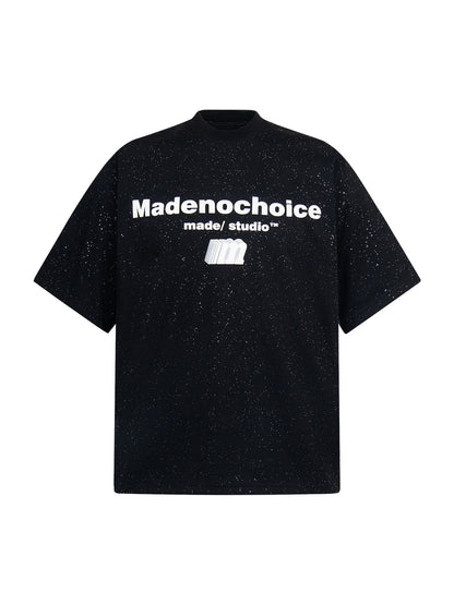 Kurzärmliges T-Shirt mit Retro-Schriftdesign und starkem Sternenhimmel-Print