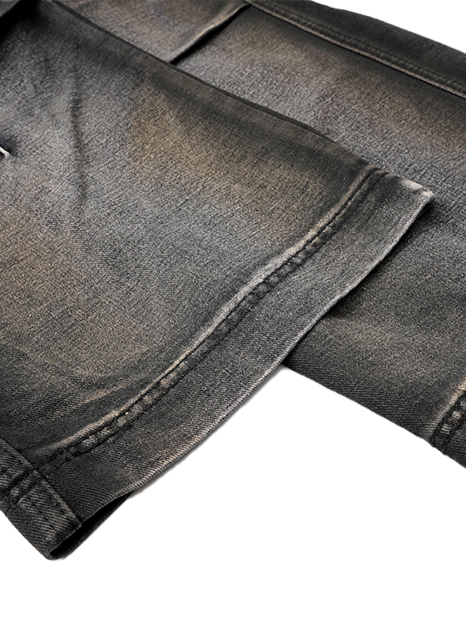 Washed Distressed Pleated Cargo Jeans