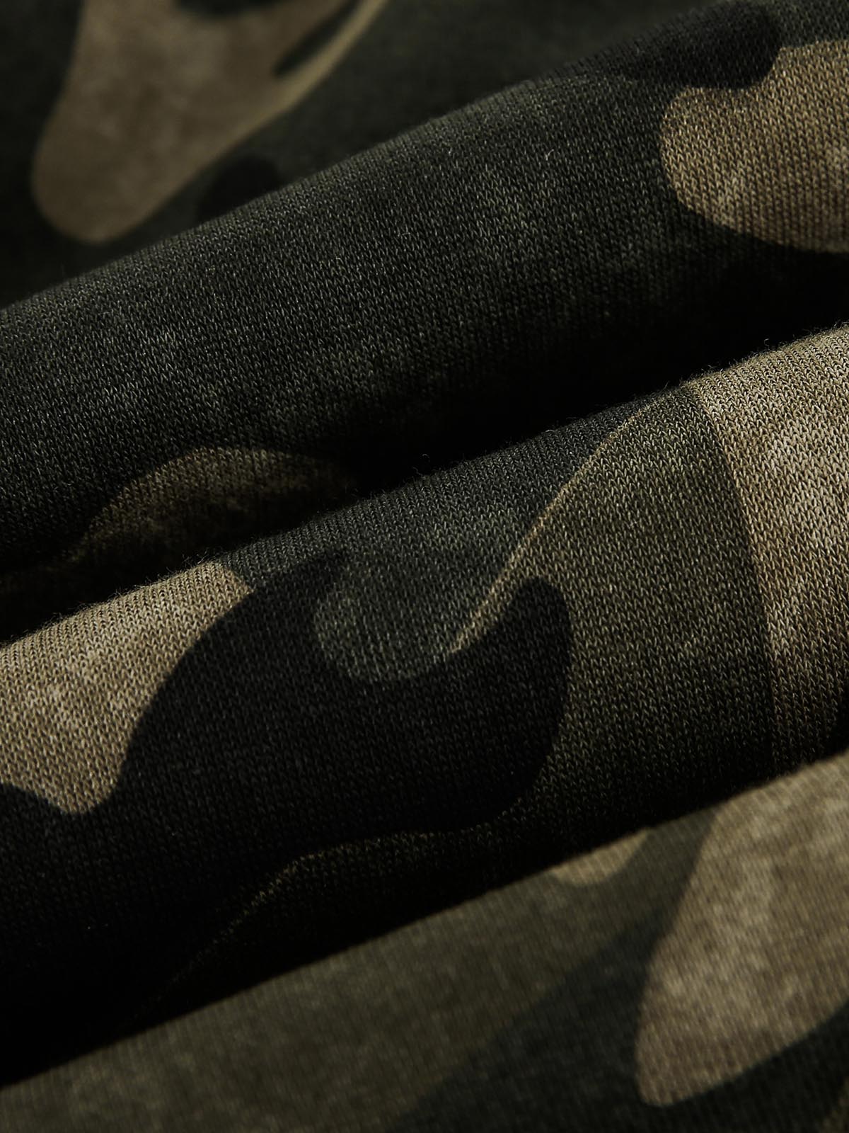Kapuzenpullover mit Vintage-Camouflage-Flammenherz-Print