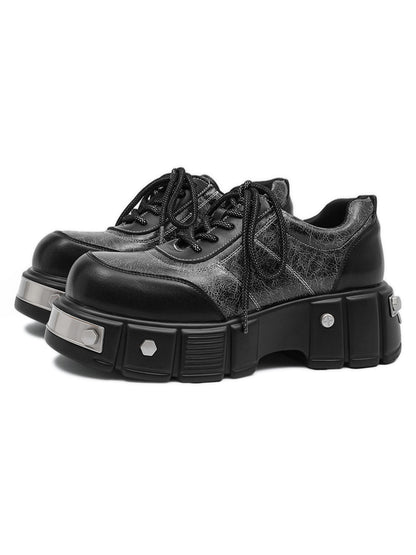 Chaussures en cuir épais avec plaque métallique