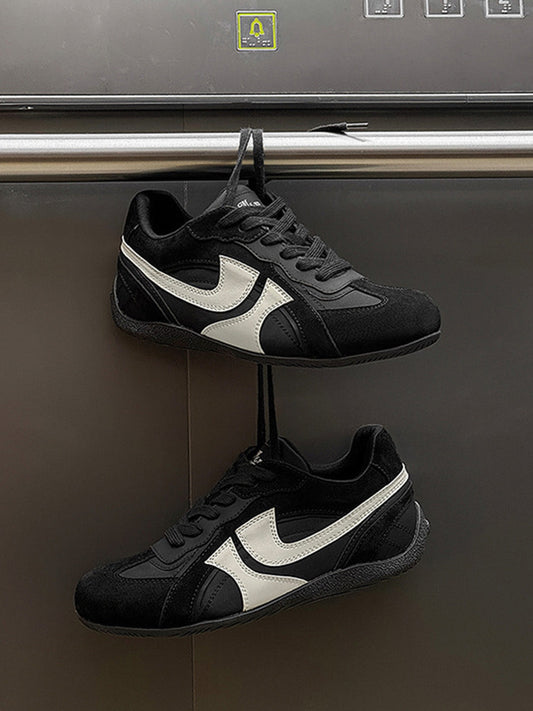 Classic Suede Low Top Sneakers