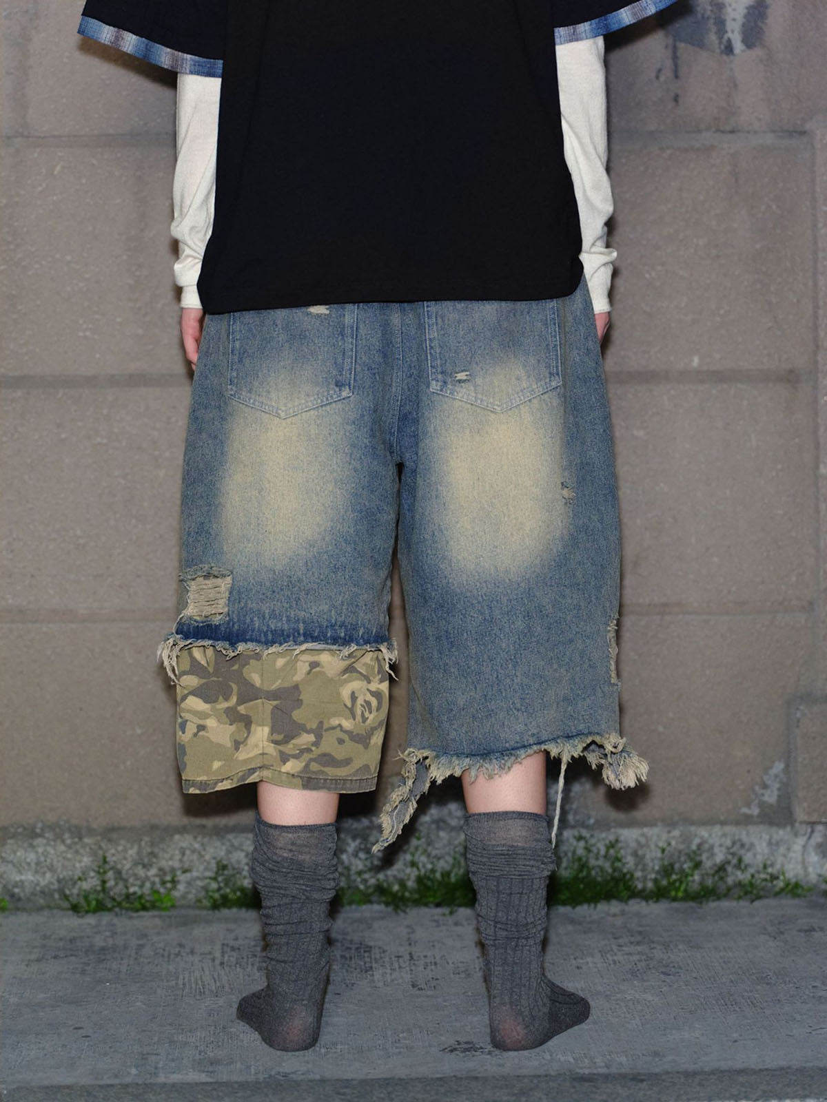 Jorts baggy déchirés et délavés camouflage