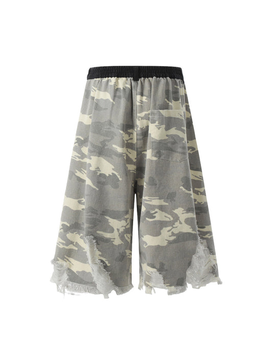 Jorts camouflage déchirés avec appliques brodées