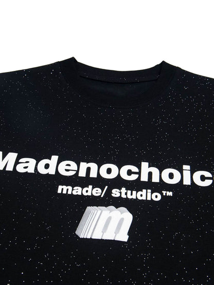 Kurzärmliges T-Shirt mit Retro-Schriftdesign und starkem Sternenhimmel-Print