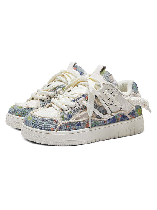 Sneakers mit Quasten in Kontrastfarbe aus der Destruction Series – 2356