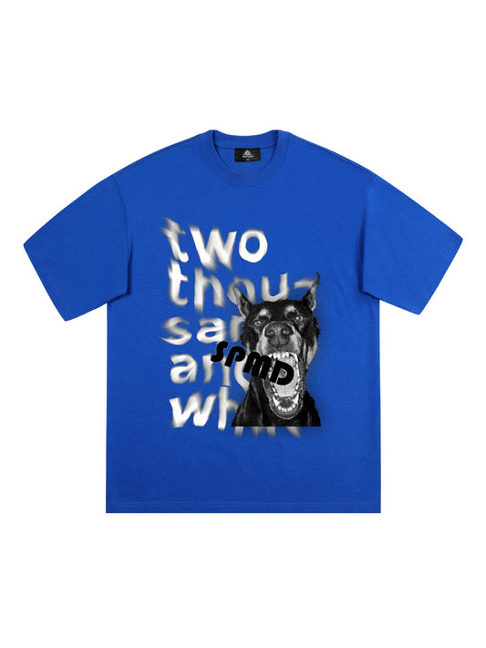Thesupermade – T-Shirt mit lustigem Dobermann-Hunde-Aufdruck und Graffiti-Buchstaben 