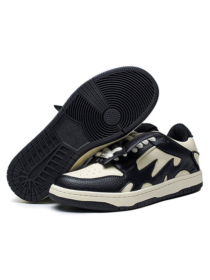 Skateschuhe in Schwarz und Weiß mit Kontrastfarbe