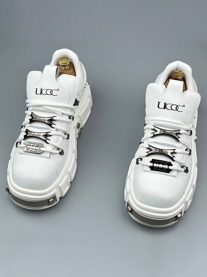 Derby-Schuhe im Punk-Stil mit Nieten