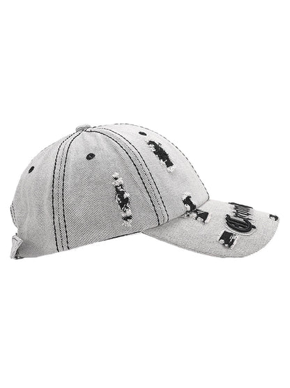 Baseballkappe mit Buchstabenstickerei