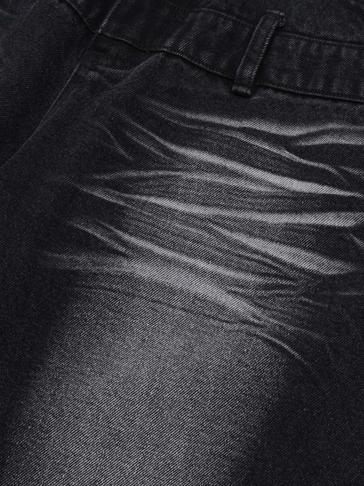 Set aus verwaschenem Jeanshemd und Jeanshose im Used-Look
