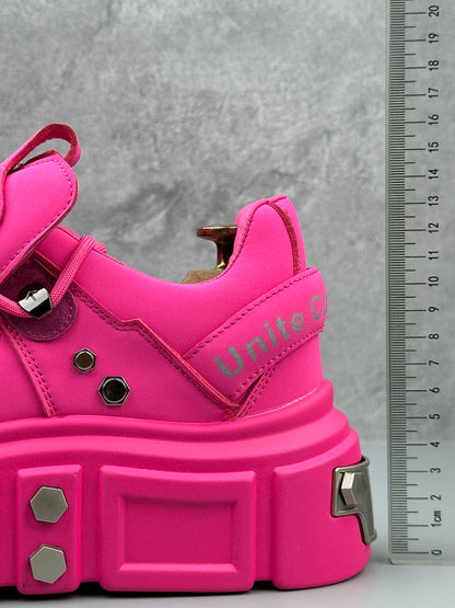 Derby-Schuhe im Punk-Stil mit Nieten