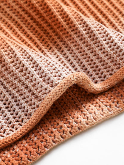 Rundhalspullover mit Farbverlauf und Ombré-Muster