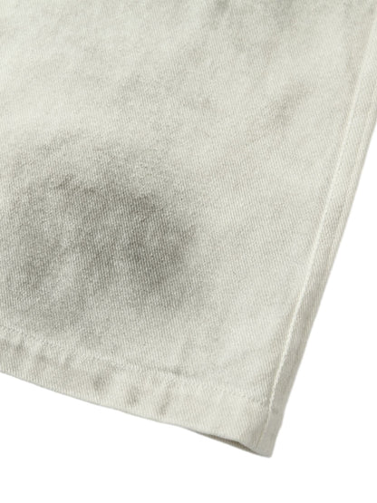 Pantalon de travail blanc délavé et teint par nouage