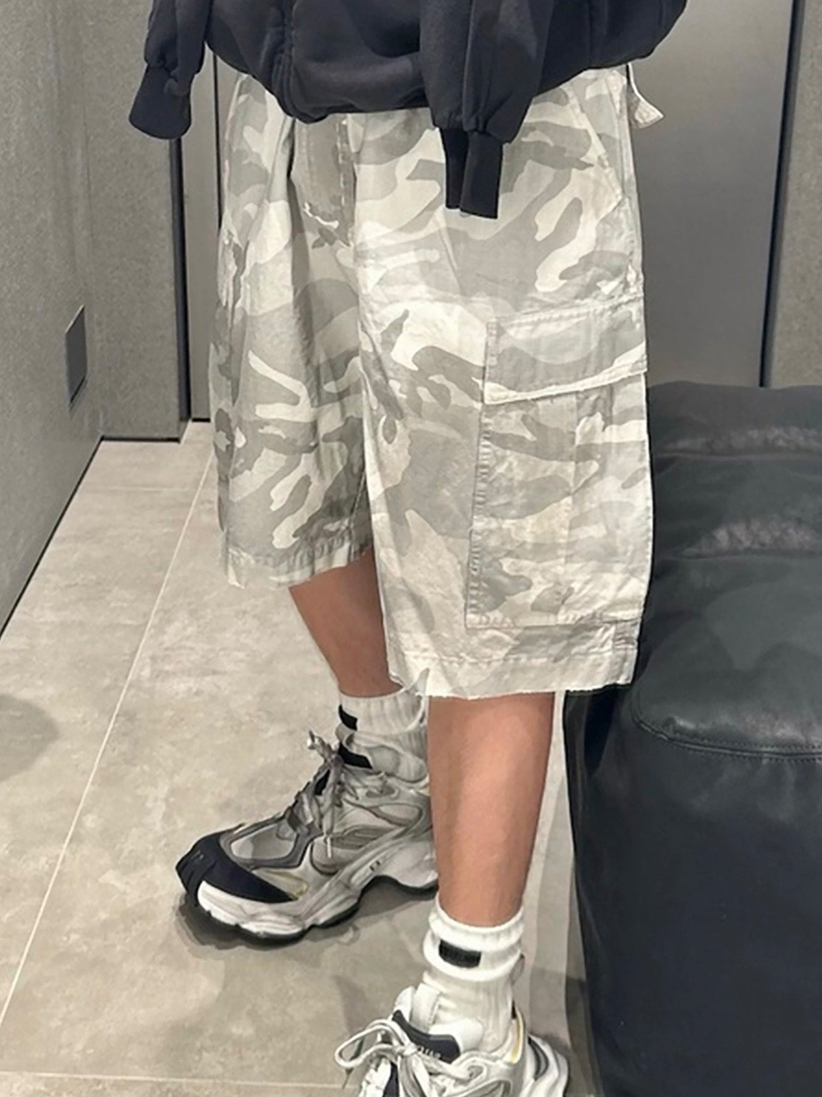 Camouflage-Cargo-Shorts mit Kordelzug
