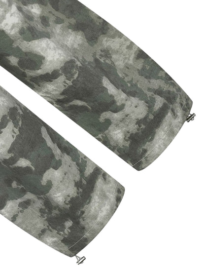 Arbeitshose mit Camouflage-Muster